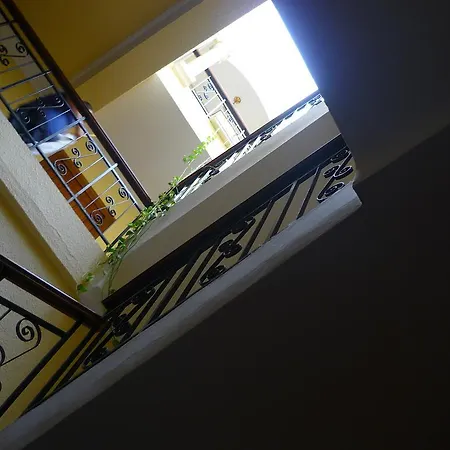 El Centro Guest house *